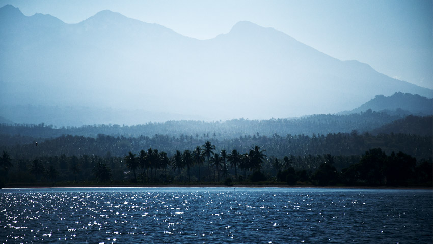Blick auf die Küste Lomboks